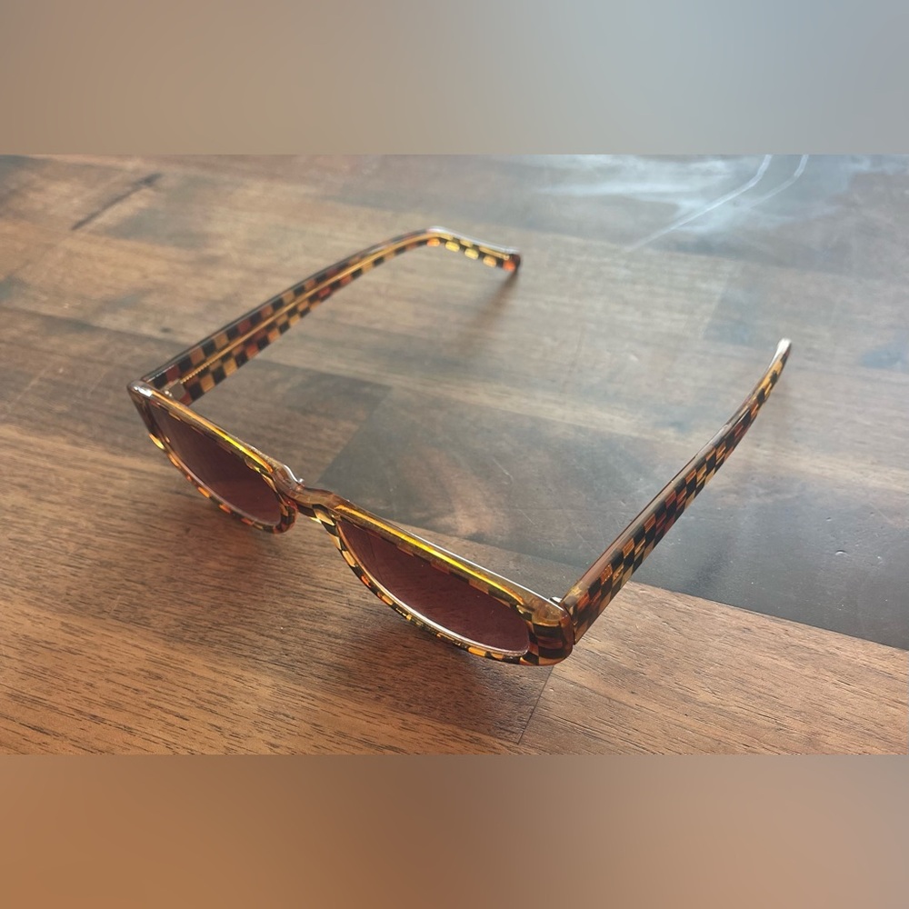 RETRO - VINTAGE - Tortoiseshell Checker Slim Sunglasses - Amber Brown Lenses